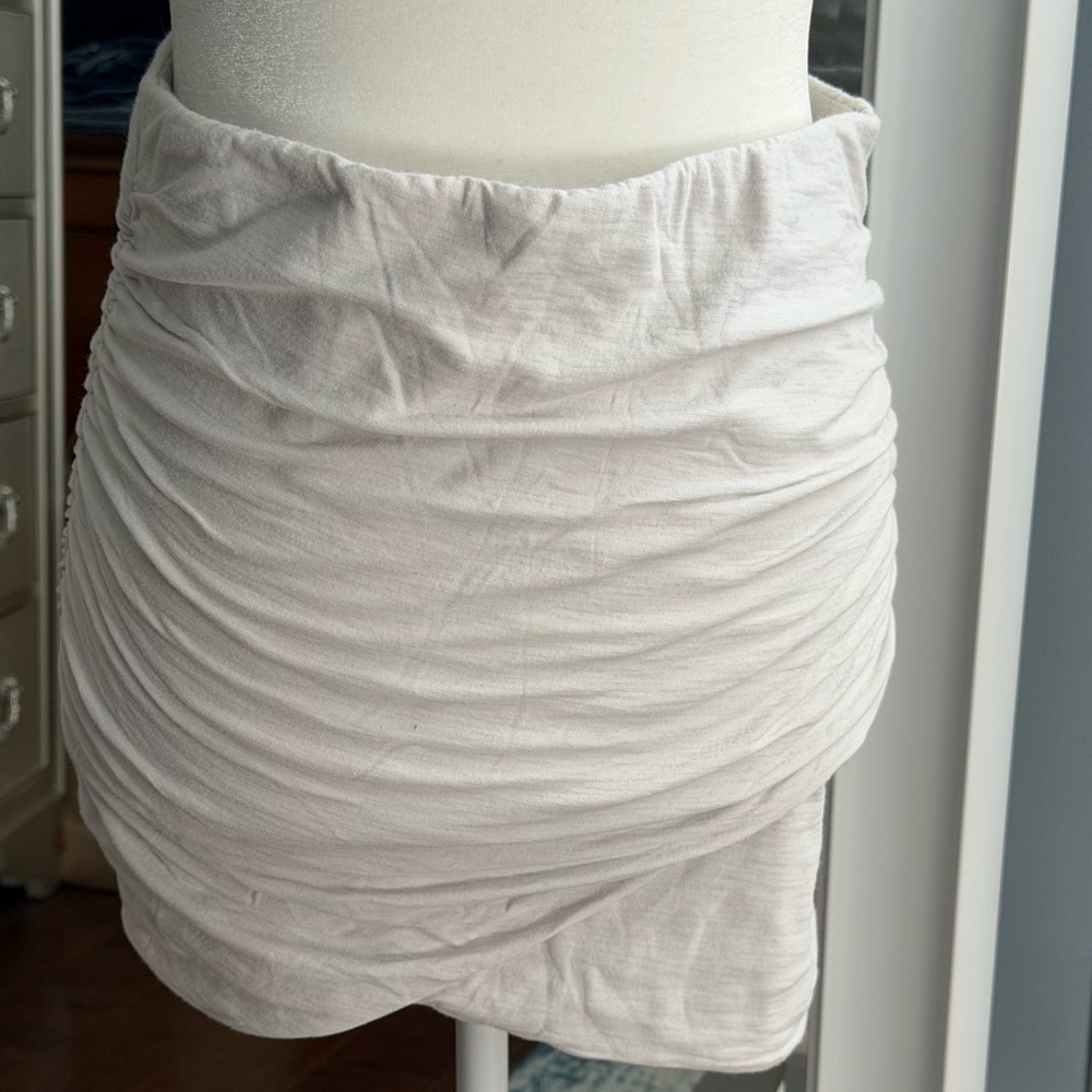 James Perse White Ruched Pencil Skirt